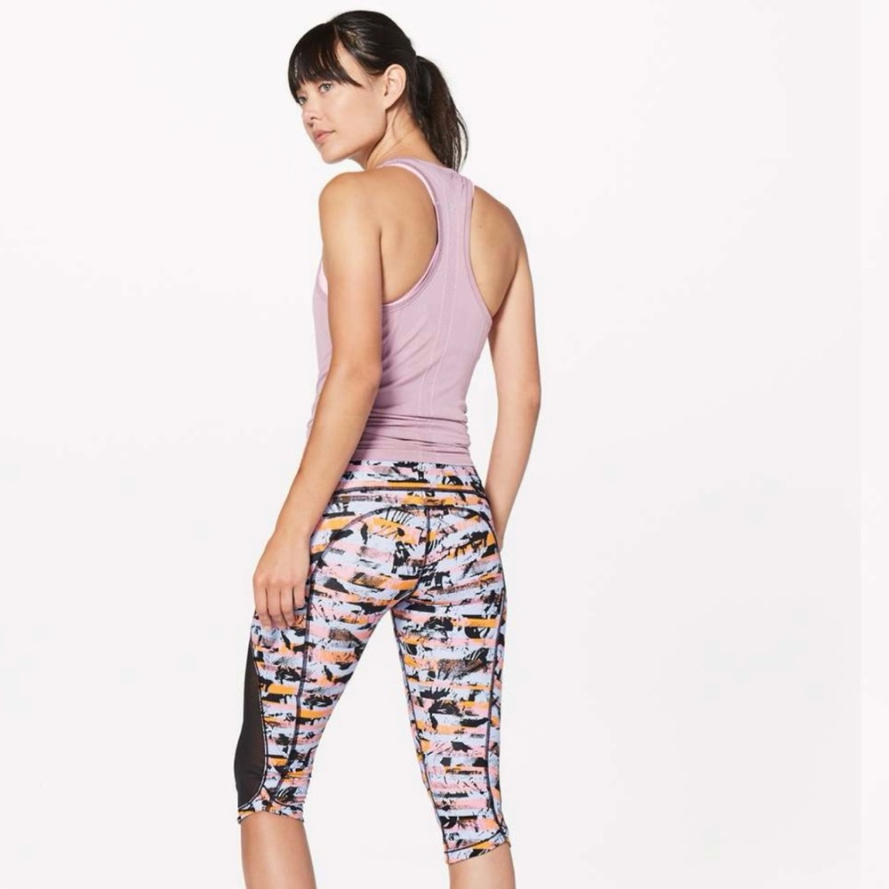 Lululemon Sun Runner Crop Pant•Inversion Multi/ Black Inseam 17” Waist 14”